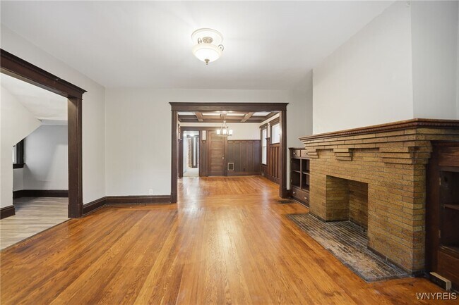 Building Photo - 830 Potomac Ave