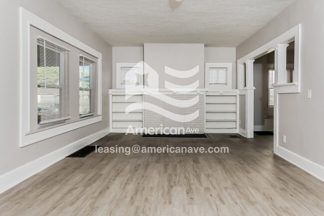 Building Photo - 1015 W 32nd St