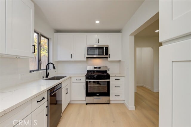 Building Photo - 824 7th St