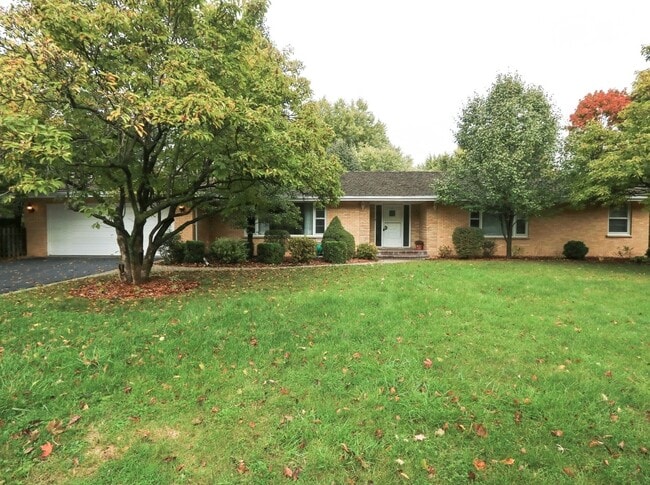 Building Photo - 996 Castlegate Ct