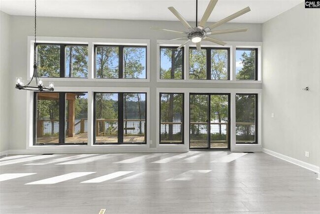 Building Photo - Lake Front Property with Dock