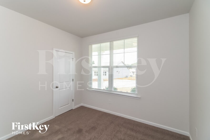 Building Photo - 46 Overview Ct