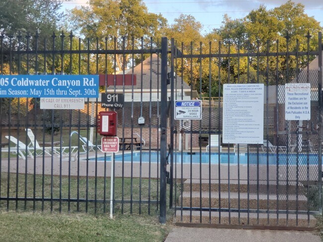 Building Photo - 6812 Cold Water Canyon Rd