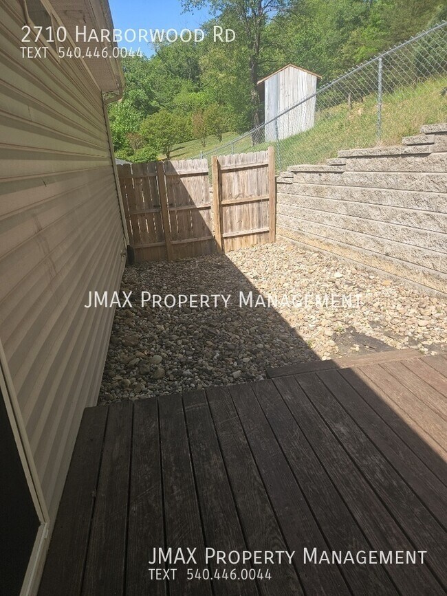 Building Photo - 2710 Harborwood Rd
