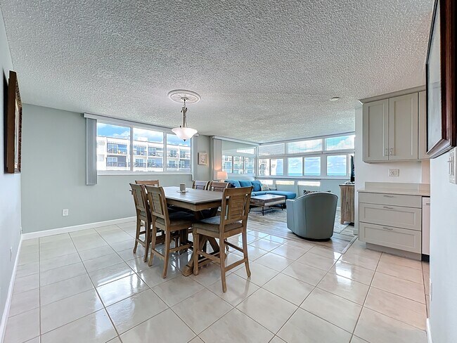 Building Photo - 2020 N Atlantic Ave