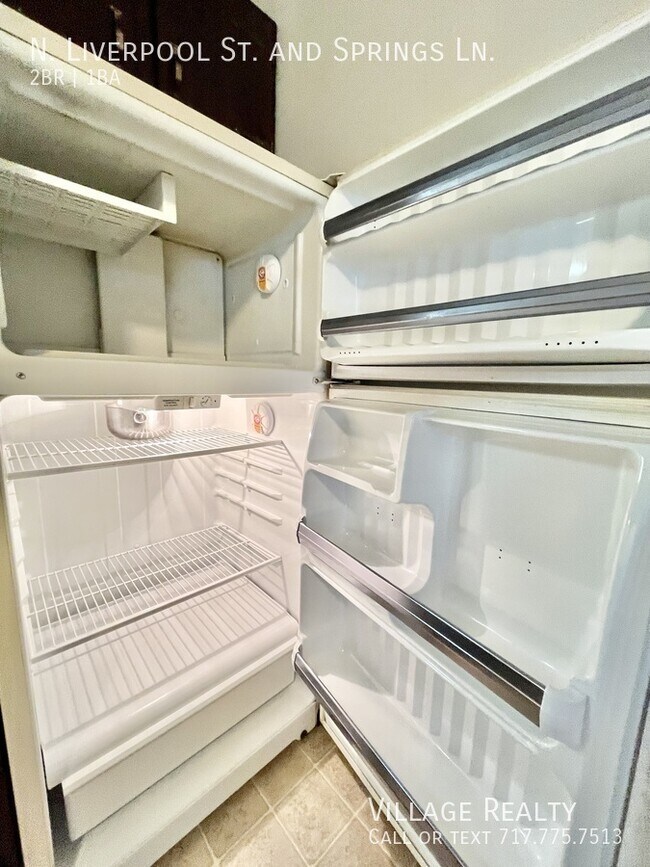 Building Photo - 220 Elizabeth Ln