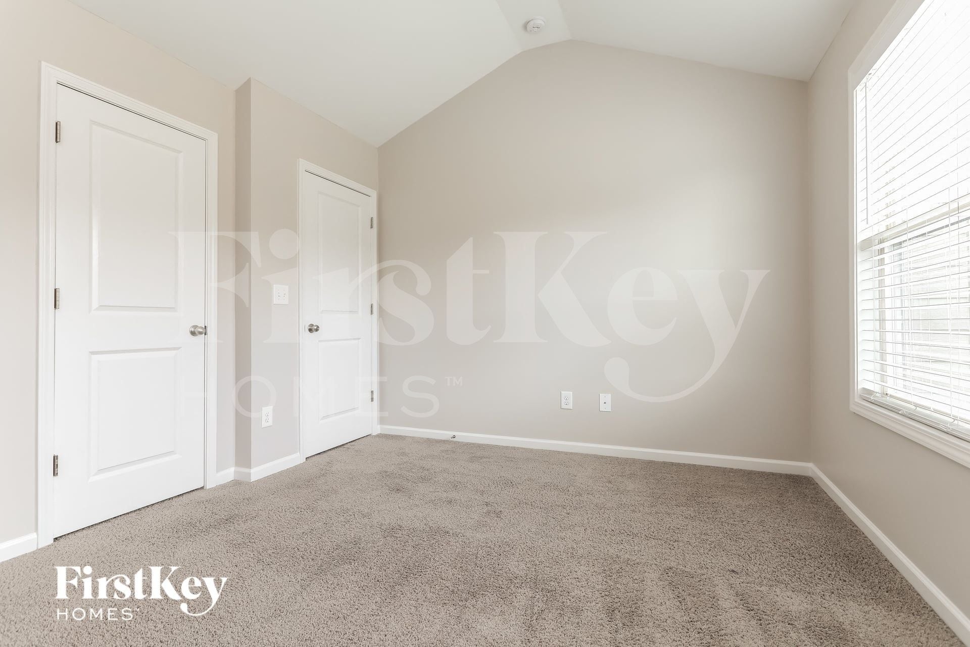 Building Photo - 2142 Massey Ln