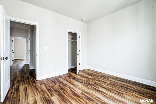 Building Photo - Stunning 4BR Townhome in Alpharetta