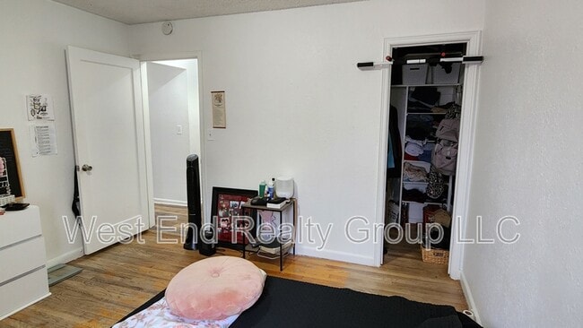 Building Photo - 1023-1029 North Washington Avenue - 1029