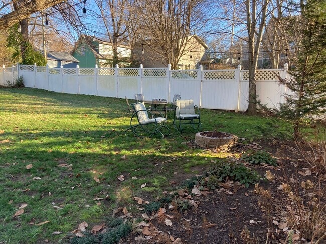 Building Photo - Charming Sylvan Park Victorian