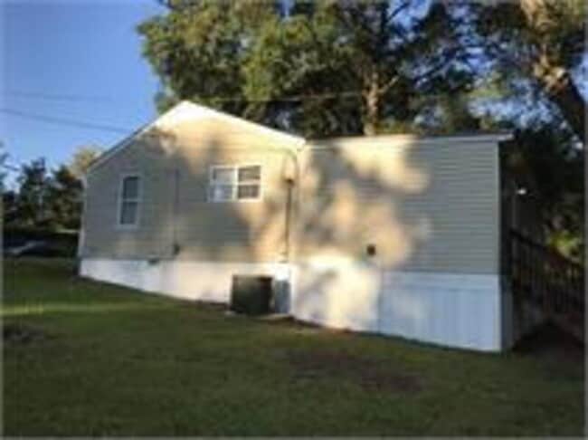 Building Photo - 1007 E Mcintosh Rd