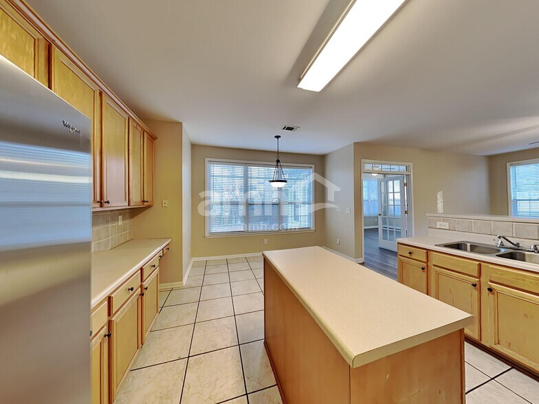 Building Photo - 2632 Back Creek Chase