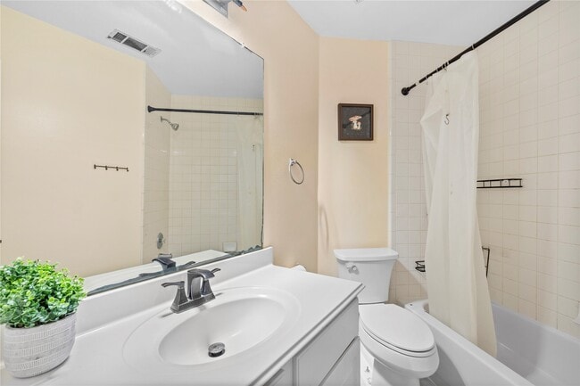 Building Photo - 11130 Camino Oaks Dr