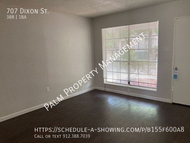 Building Photo - 707 Dixon St
