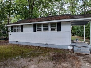 Building Photo - 2211 Ivy Rd