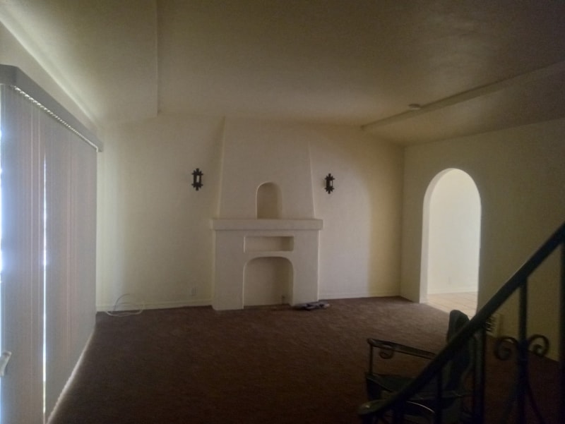 Building Photo - 4721 S Budlong Ave