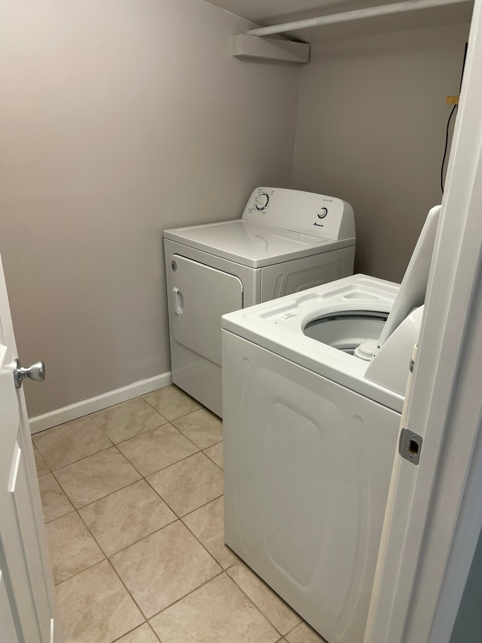 Building Photo - 1818 Arden Ln