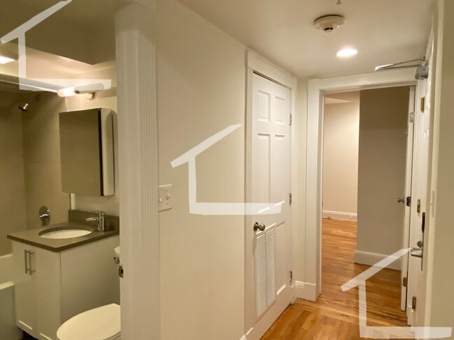Building Photo - Inexpensive Allston Studio Apt!!
