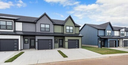 Building Photo - 307 Jonathan Wade Cir