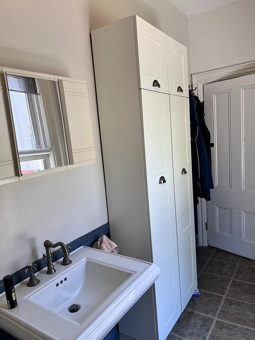 Half bath off kitchen - 5A Evergreen Ave