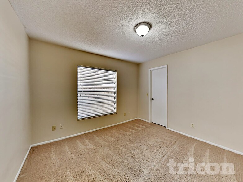 Building Photo - 778 Birgham Pl