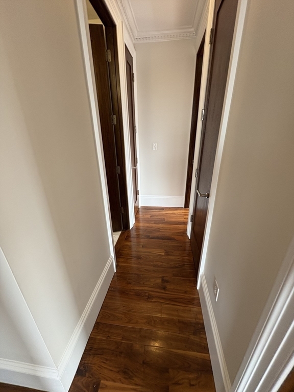 Building Photo - 483 Beacon St