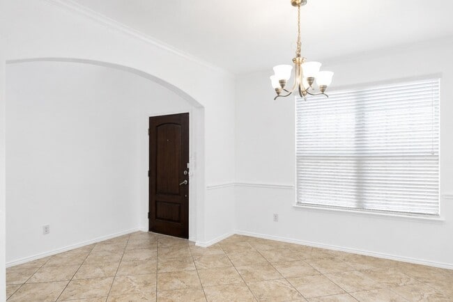 Building Photo - 9113 Holliday Ln