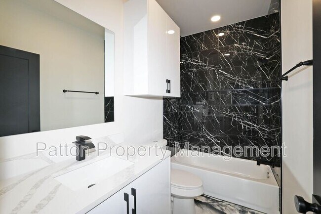 Building Photo - 8889 Redbud Rd