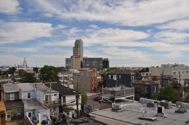 Building Photo - Modern Large and spacious house available in Locus Point