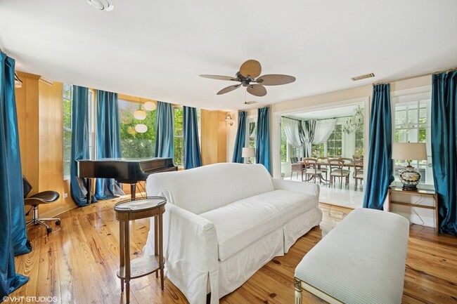 Building Photo - 82 Woodley Rd