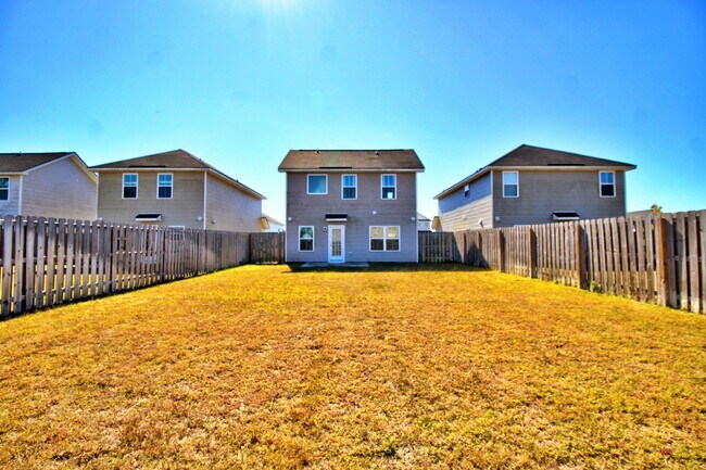 Building Photo - 106 Centennial Ct