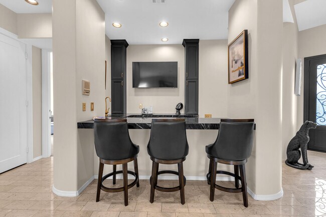 Building Photo - 75273 Spyglass Dr