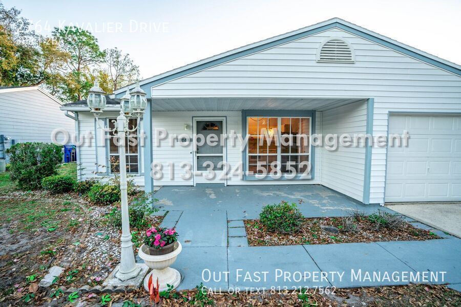 Building Photo - 2764 Kavalier Dr