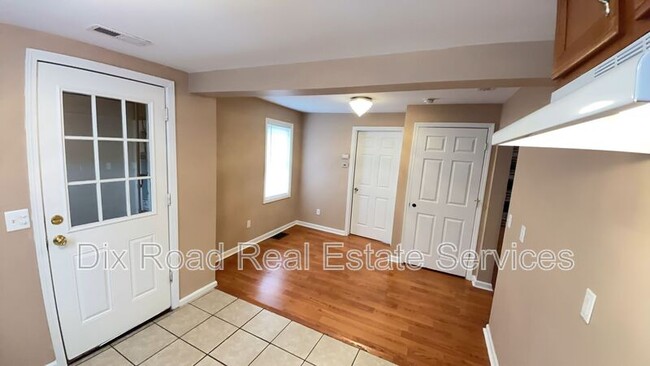 Building Photo - 1425 Welsh Ave