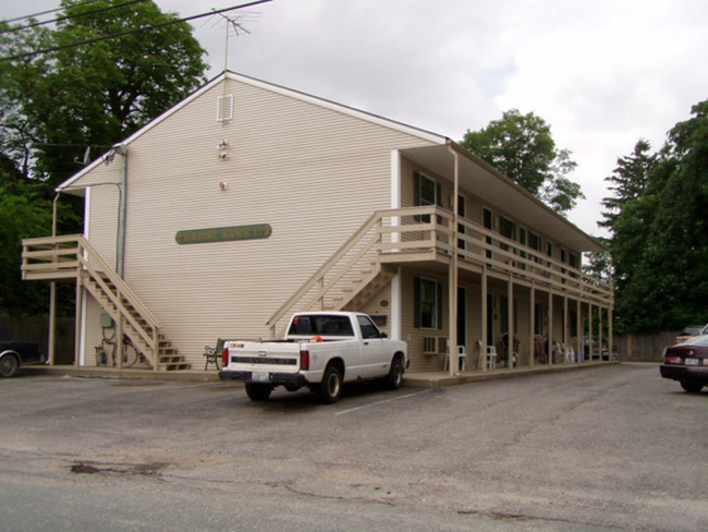 Primary Photo - 66 Joyce St