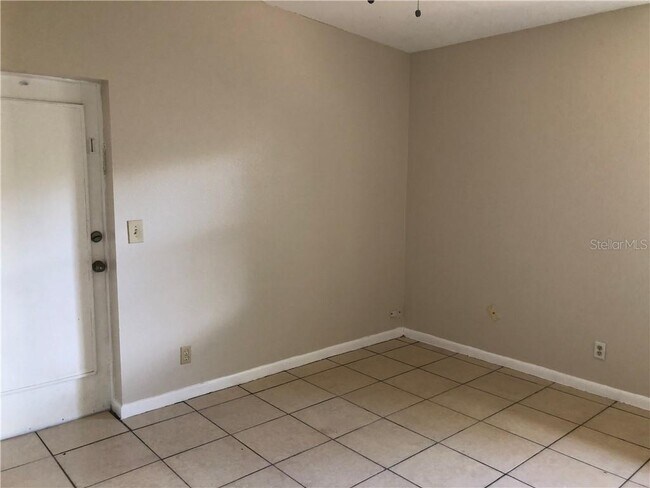Building Photo - 1144 Linden St