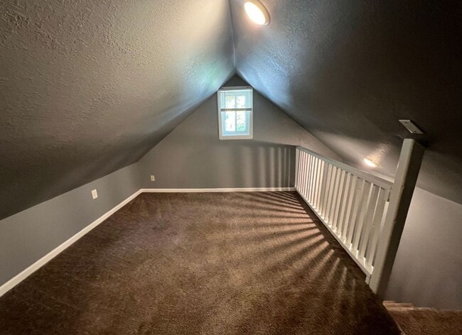 Building Photo - Charming 3 Bedroom Home in Independence – ...