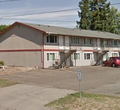Building Photo - (906) Pioneer Street - 1 Bedroom / 1 Bathroom