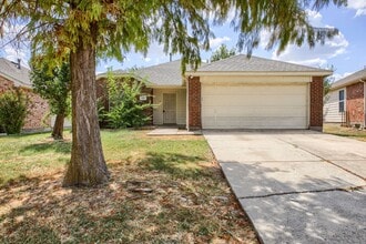 Building Photo - 1107 Cumberland Dr