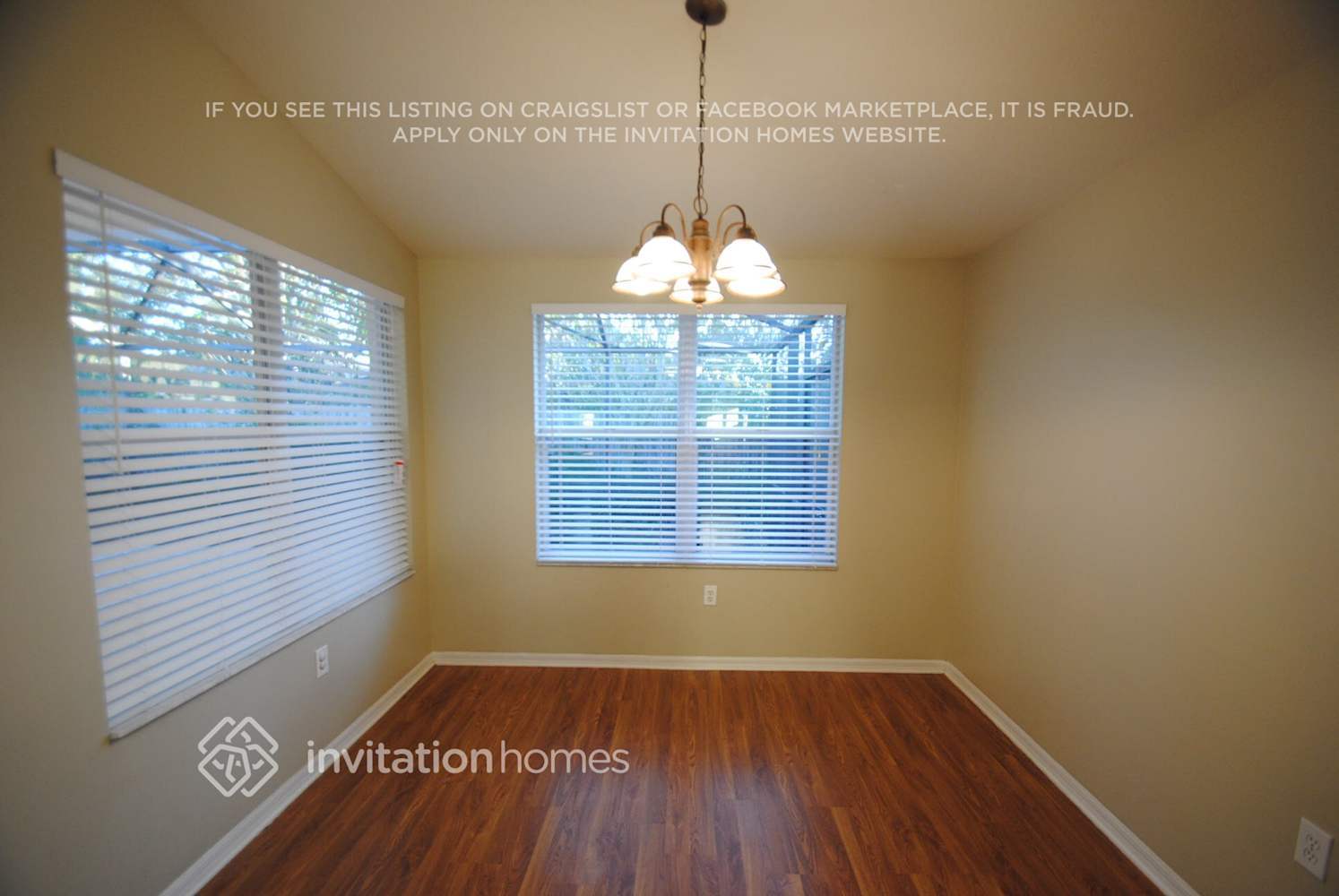 Building Photo - 22534 Roderick Dr