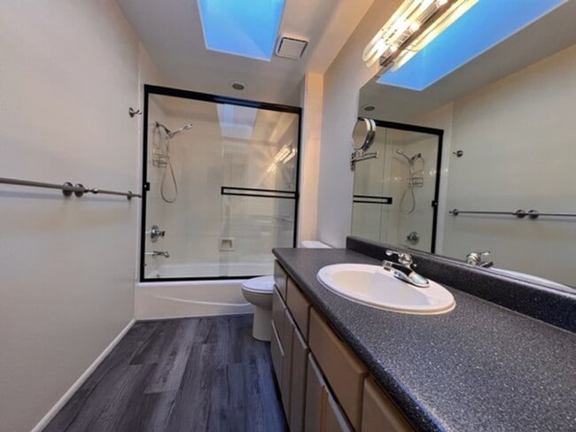 Building Photo - STUNNING VIEWS from this 3 bedroom, 2 bath home | Available end of February