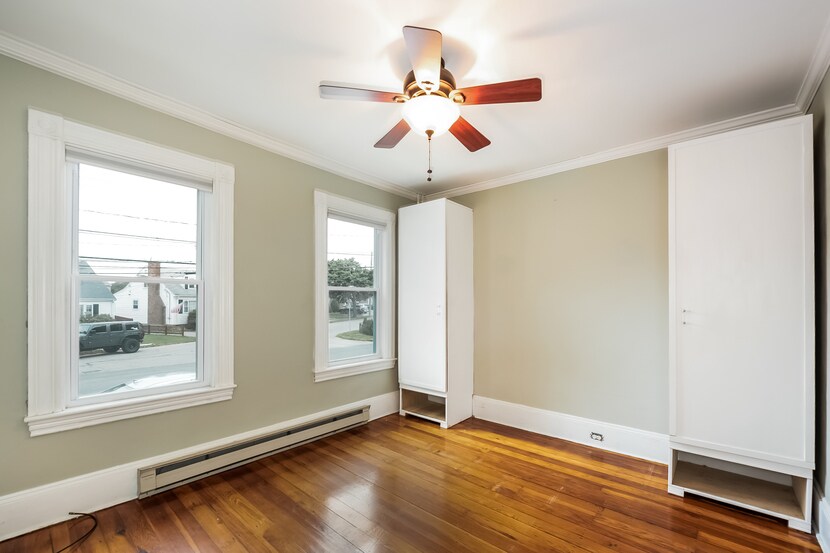 Building Photo - 244 Sycamore St