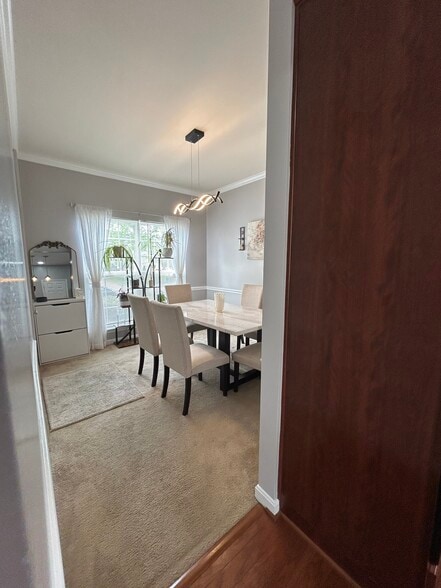 Dinning Room - 7 Azalea St