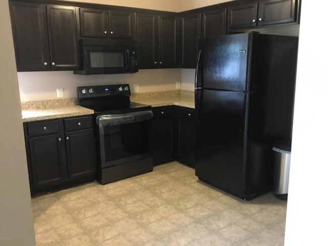 Building Photo - 3 Bedroom 2 Bath in Richlands