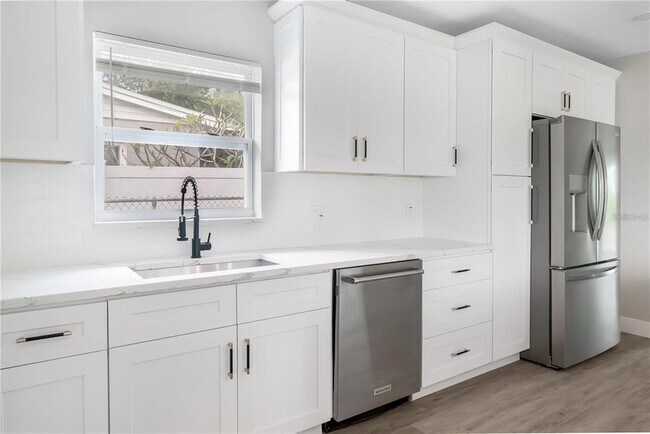 Building Photo - 10341 Kumquat Ln