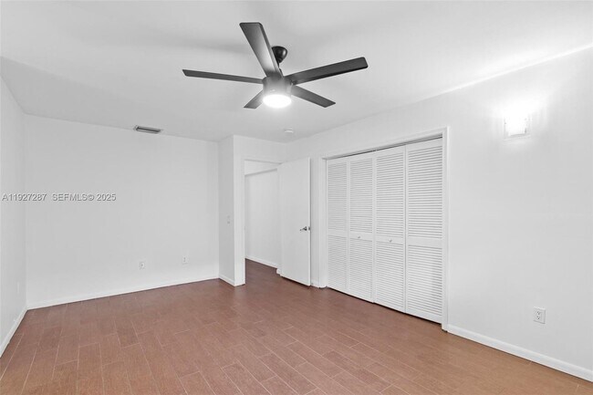 Building Photo - 10824 SW 132nd Cir Ct