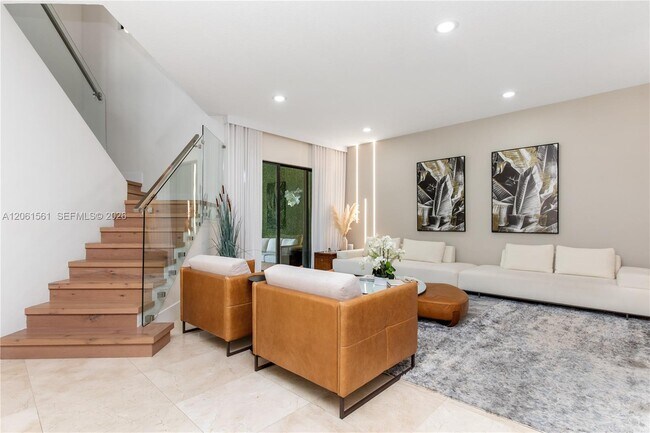 Building Photo - 9529 Eden Roc Ct