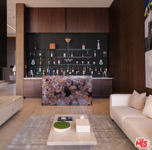 Building Photo - 1305 Collingwood Pl