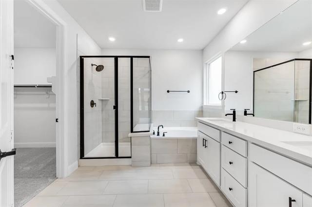 Building Photo - 1712 Goldenrod Dr