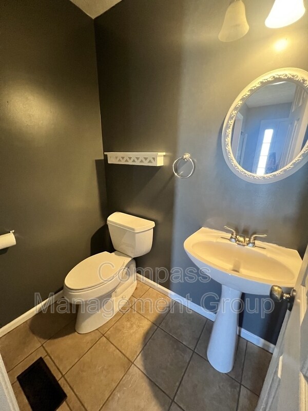 Building Photo - 5812 San Cristebal Ln